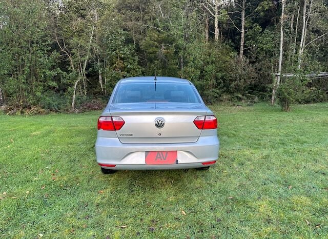 
								VOLKSWAGEN VOYAGE 2021 full									