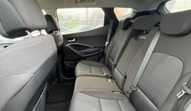 
								PASAJE SAN ANDRES N 20 ( AV CARDONAL ) PUERTO MONTT full									