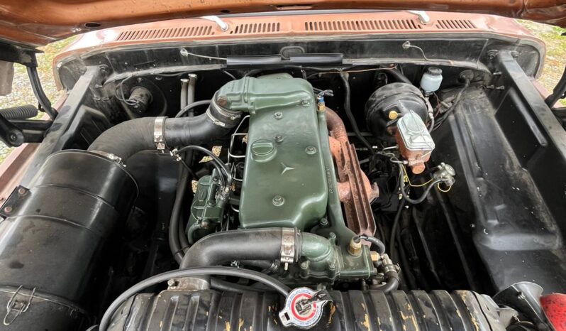 
								FORD F-350 1975 full									