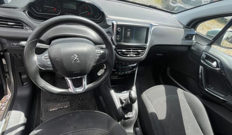 
								HERMOSO PEUGEOT 208 full									