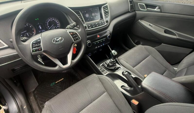 
								HYUNDAI TUCSON 2017 full									