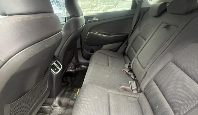 
								HYUNDAI TUCSON 2017 full									