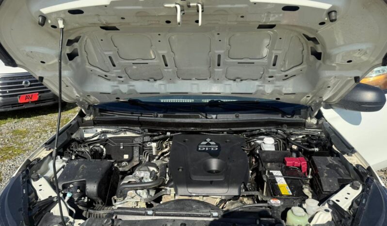 
								MITSUBISHI L200 DC 4X4 2022 CRM full									